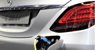 How to Extend the Life of an Electric Car Battery