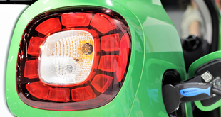 How Electric Car Batteries Perform in Cold Weather